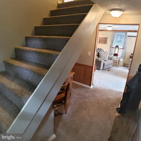 a view of entryway and hall