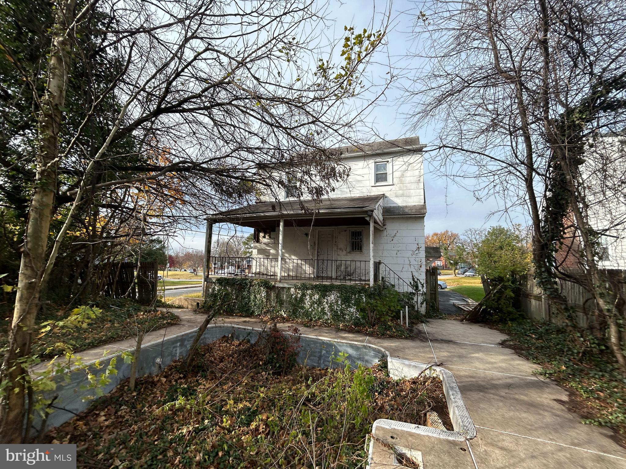 6101 Tramore Road Baltimore, MD 21214 - Photo 3 of 16 Rear