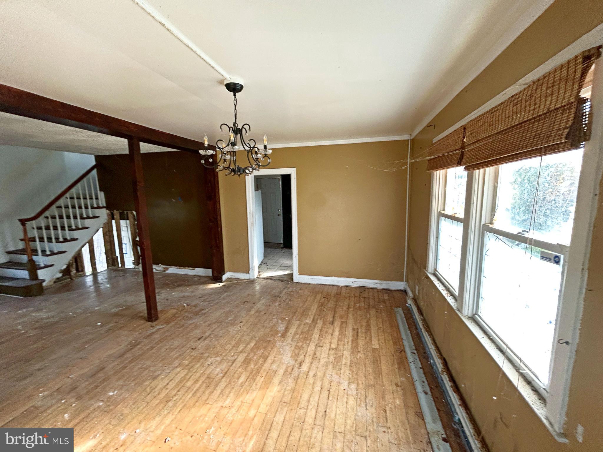 6101 Tramore Road Baltimore, MD 21214 - Photo 7 of 16 Dining room