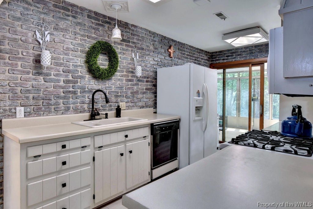 308 Stonehouse Road Williamsburg, VA 23188 - Photo 16 of 44 Gallery Image 16