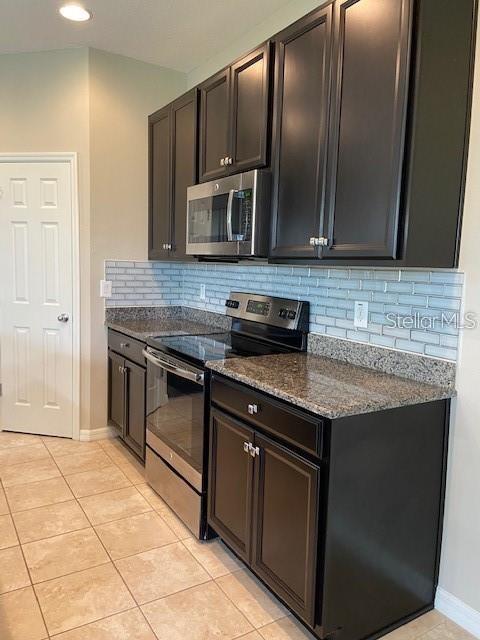 6959 Towne Lake Road Riverview, FL 33578 - Photo 9 of 26
