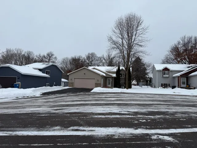 $299,900 | 423 13th Avenue South, Sauk Rapids, MN 56379