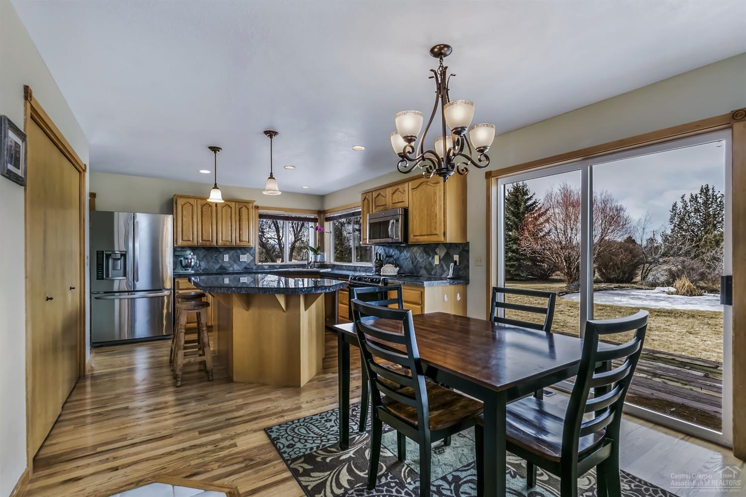 22555 McArdle Road Bend, OR 97702 - Photo 9 of 25 Additional Photo