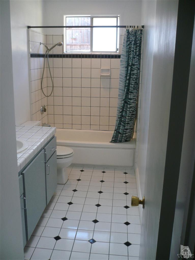 643 Marsh Rondo Camarillo, CA 93010 - Photo 19 of 30 Additional Photo