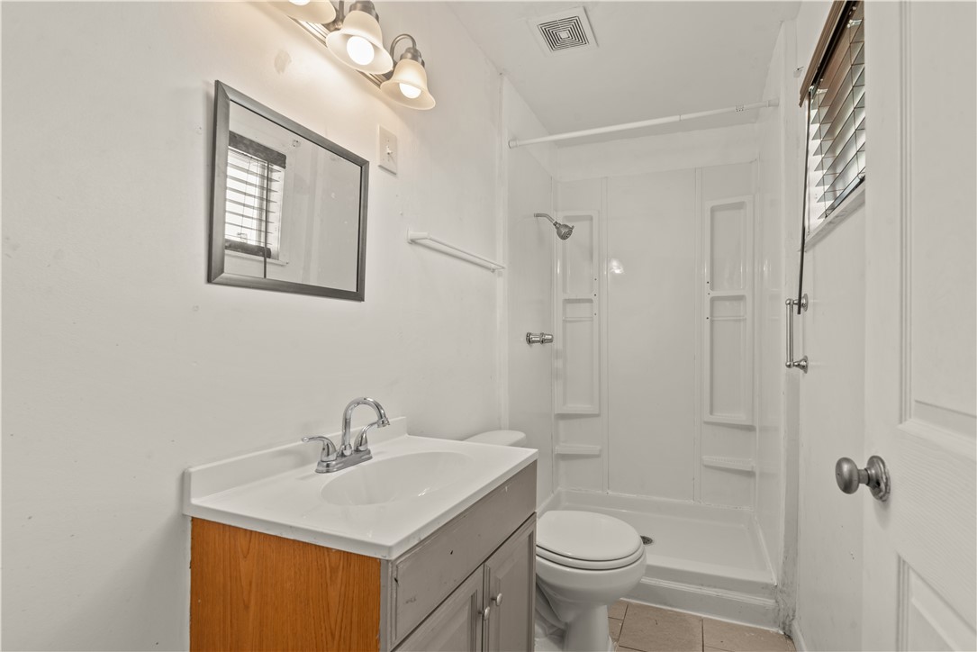 1208 West 2nd Street Alice, TX 78332 - Photo 11 of 13