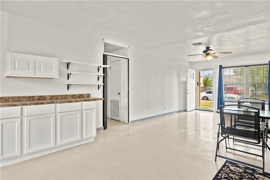 1208 West 2nd Street Alice, TX 78332 - Photo 2 of 13