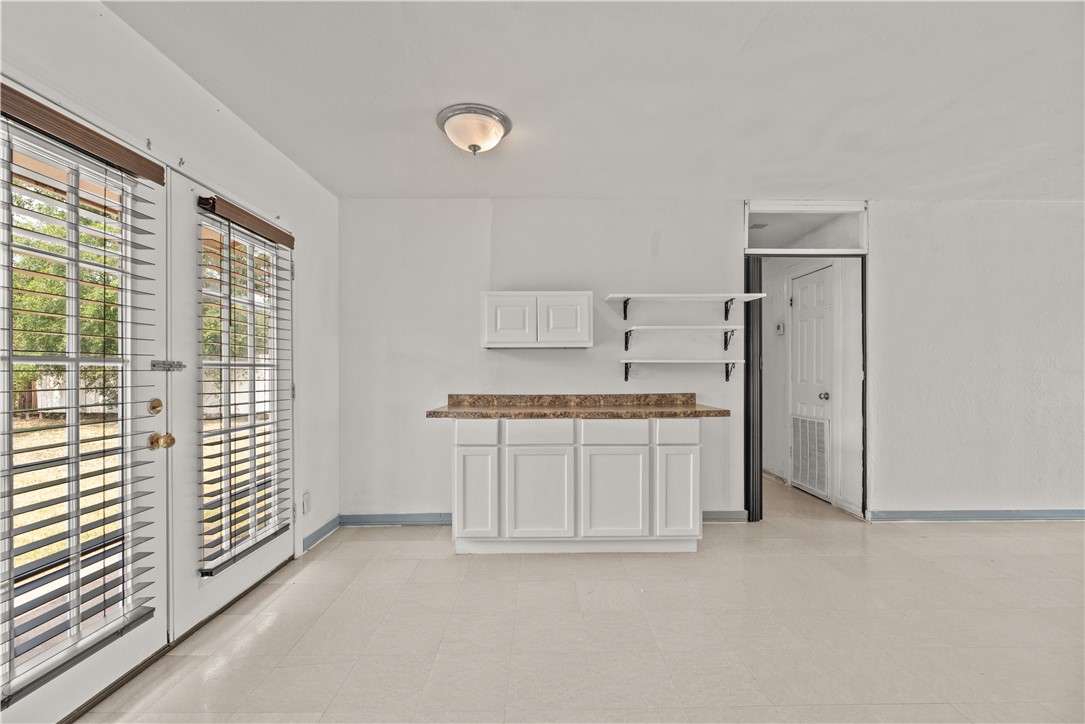 1208 West 2nd Street Alice, TX 78332 - Photo 4 of 13