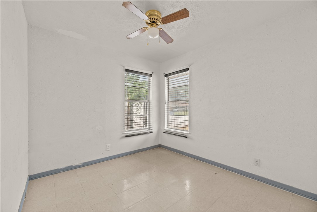 1208 West 2nd Street Alice, TX 78332 - Photo 7 of 13