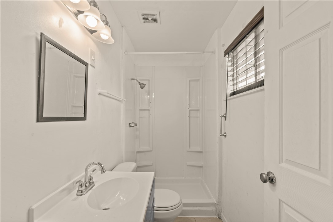 1208 West 2nd Street Alice, TX 78332 - Photo 10 of 13