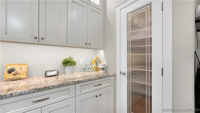 $1,799,900 | 1972 Arrowridge Drive, Roach, MO 65787