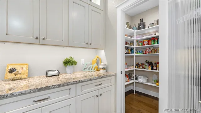 $1,799,900 | 1972 Arrowridge Drive, Roach, MO 65787