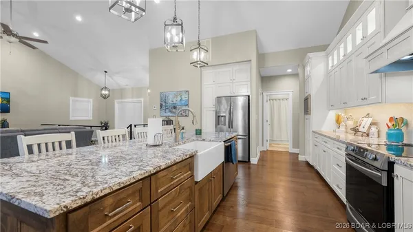 $1,799,900 | 1972 Arrowridge Drive, Roach, MO 65787