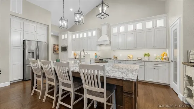 $1,799,900 | 1972 Arrowridge Drive, Roach, MO 65787