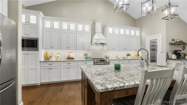 $1,799,900 | 1972 Arrowridge Drive, Roach, MO 65787