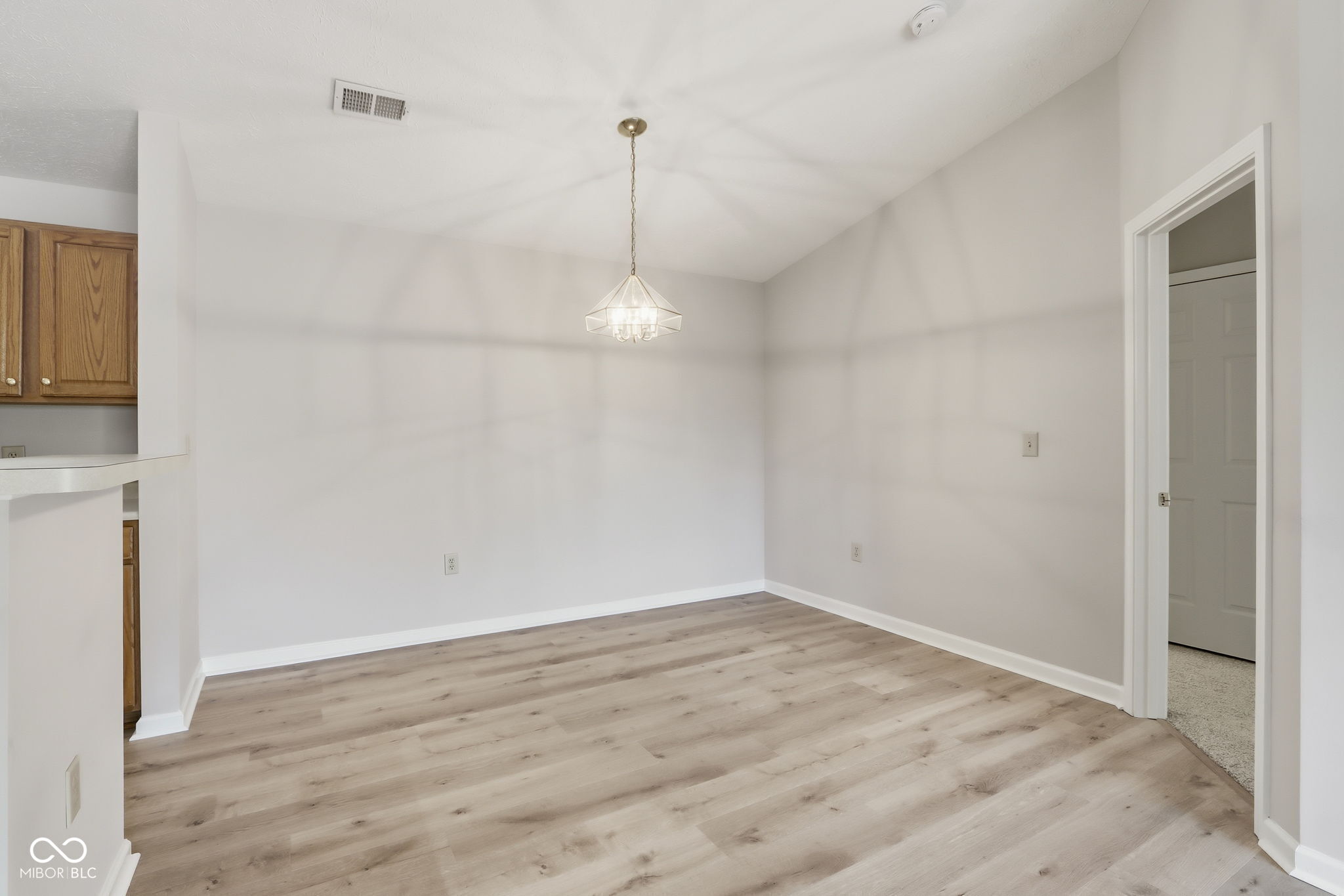 11635 Lenox Lane, Unit 206 Carmel, IN 46032 - Photo 9 of 31