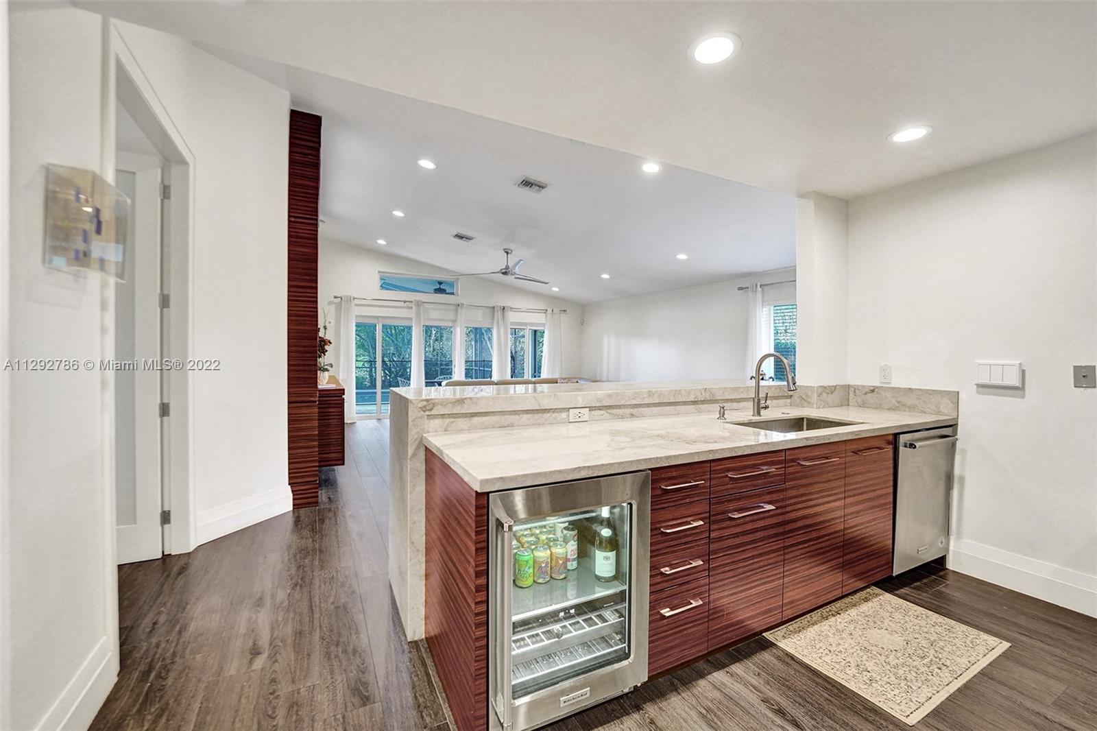 10150 Camelback Lane Boca Raton, FL 33498 - Photo 18 of 67