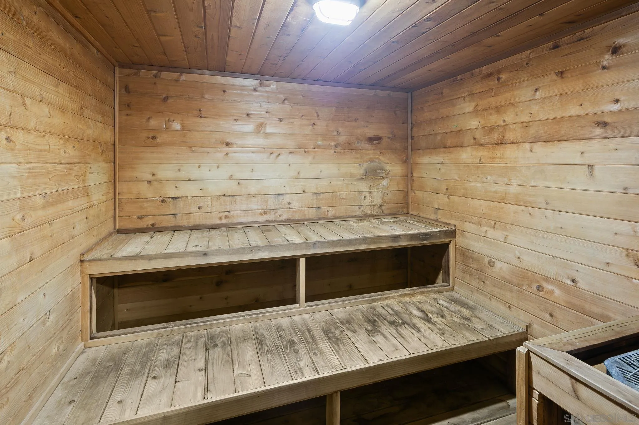 6780 Friars Road, Unit 272 San Diego, CA 92108 - Photo 26 of 35 a view of a microwave oven