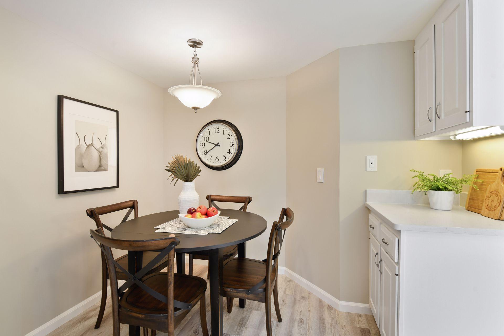 5501 Dewey Hill Road, Unit 332 Edina, MN 55439 - Photo 11 of 28 Gallery Image 11