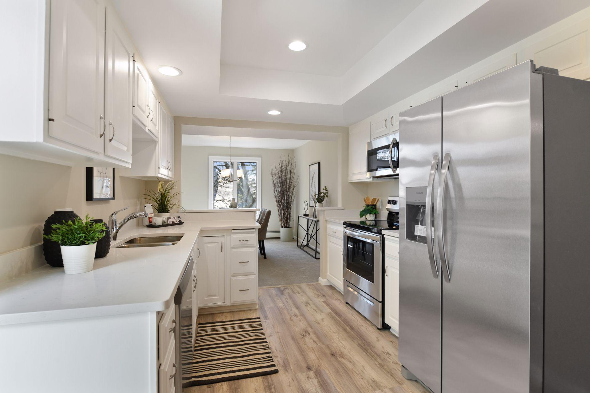 5501 Dewey Hill Road, Unit 332 Edina, MN 55439 - Photo 10 of 28 Gallery Image 10