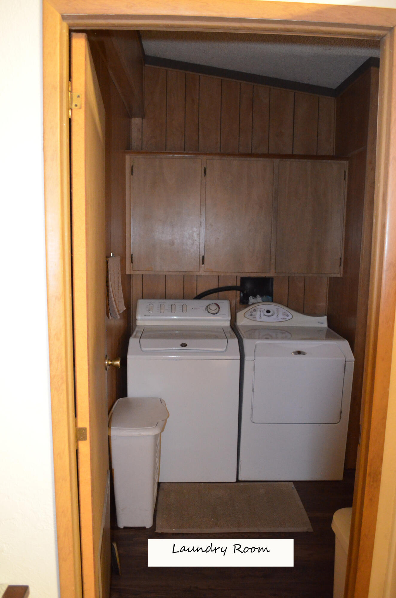 3835 Gardiner Ferry Road, Unit 17 Corning, CA 96021 - Photo 9 of 39 a view of washer and dryer