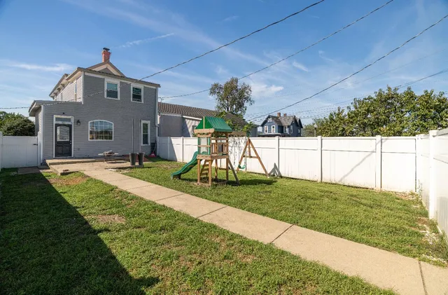 $269,900 | 232 Charlotte Street, Lawrenceburg, IN 47025