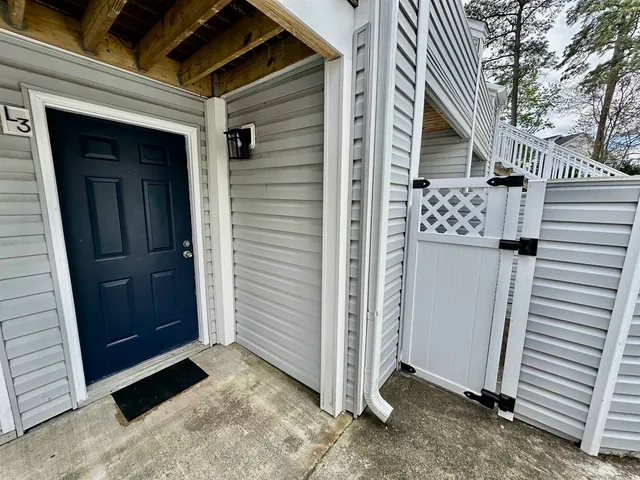 $1,350 | 400 Cambridge Circle, Unit L3, Murrells Inlet, SC 29576