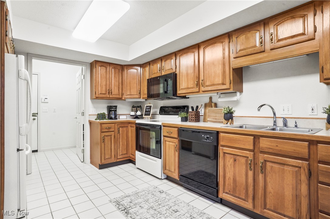 8968 Inverrary Warren, OH 44484 - Photo 10 of 46 Gallery Image 10