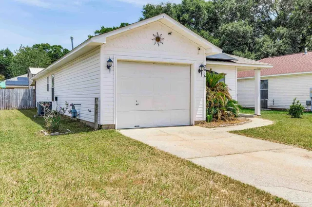 $250,000 | 2016 Sequoia Circle, Pensacola, FL 32526