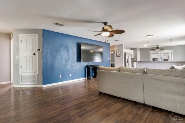 $250,000 | 2016 Sequoia Circle, Pensacola, FL 32526