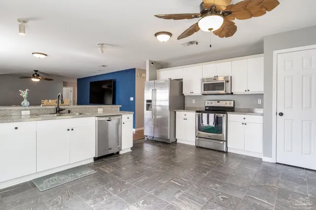 $250,000 | 2016 Sequoia Circle, Pensacola, FL 32526