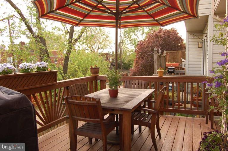 902 Rolfe Place Alexandria, VA 22314 - Photo 9 of 15 Enjoy this home's deck or paver patio!