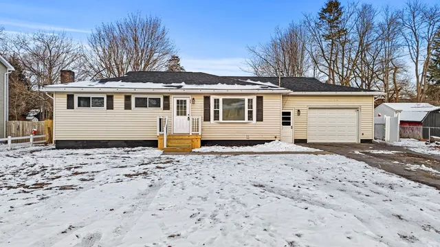 $274,900 | 20 Roxbury Street, Conklin, NY 13748