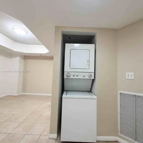 $2,250 | 9156 Collins Avenue, Unit 302, Surfside, FL 33154