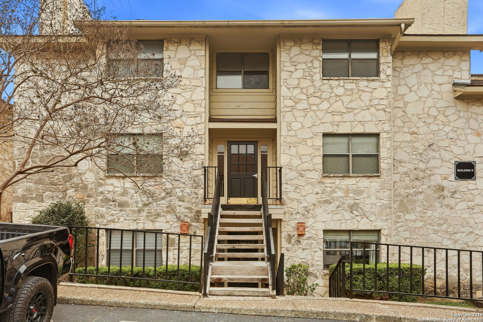 7738 Chambers Road, Unit 907 San Antonio, TX 78229 - Photo 3 of 30