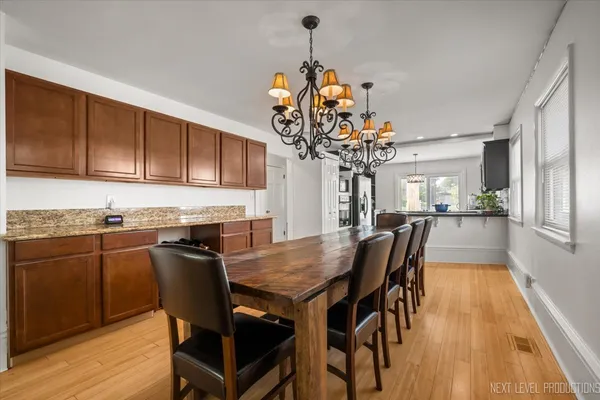 $875,000 | 83 North Park Boulevard, Glen Ellyn, IL 60137