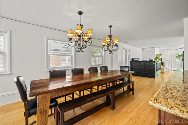 $875,000 | 83 North Park Boulevard, Glen Ellyn, IL 60137