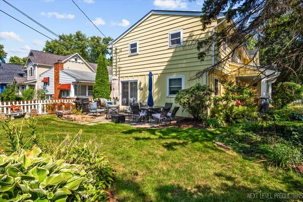 $875,000 | 83 North Park Boulevard, Glen Ellyn, IL 60137