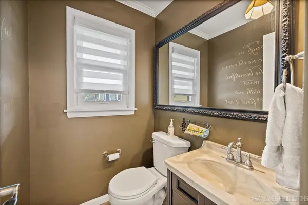 $875,000 | 83 North Park Boulevard, Glen Ellyn, IL 60137