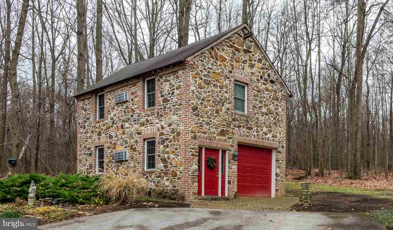 4900 Walters Hatchery Road Spring Grove, PA 17362 - Photo 5 of 34
