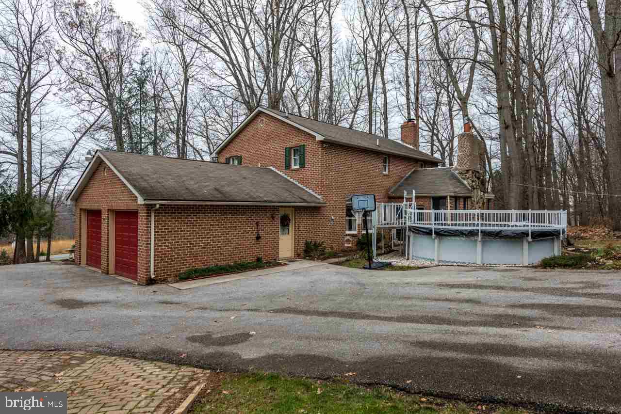 4900 Walters Hatchery Road Spring Grove, PA 17362 - Photo 8 of 34