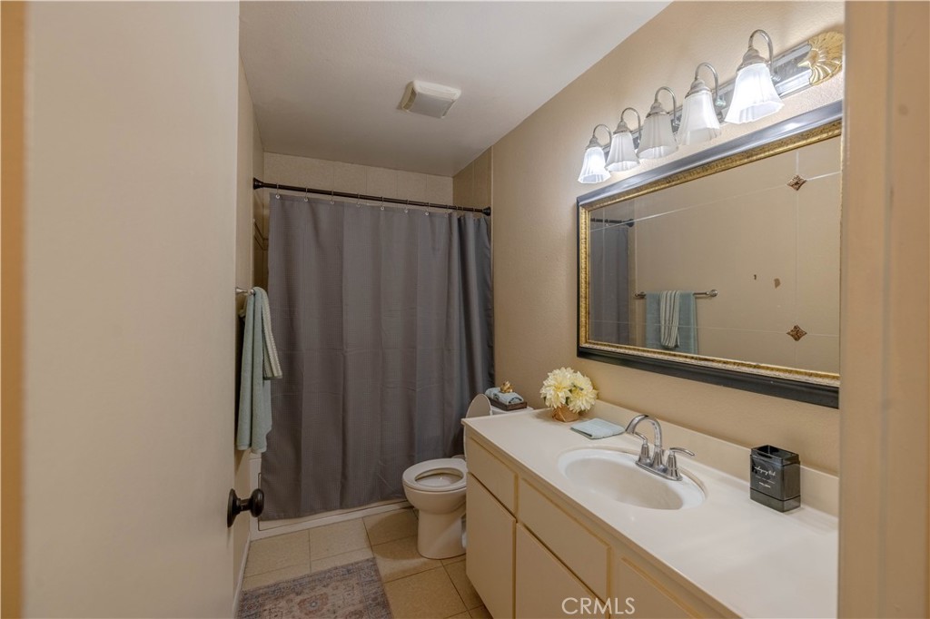 31371 The Old Road, Unit E Castaic, CA 91384 - Photo 10 of 23 Gallery Image 10