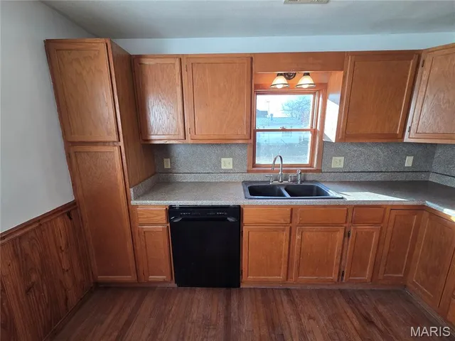 $109,000 | 327 East Summer Street, Monroe City, MO 63456