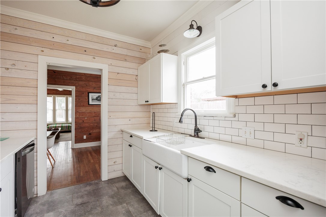 330 Palmero Street Corpus Christi, TX 78404 - Photo 17 of 40