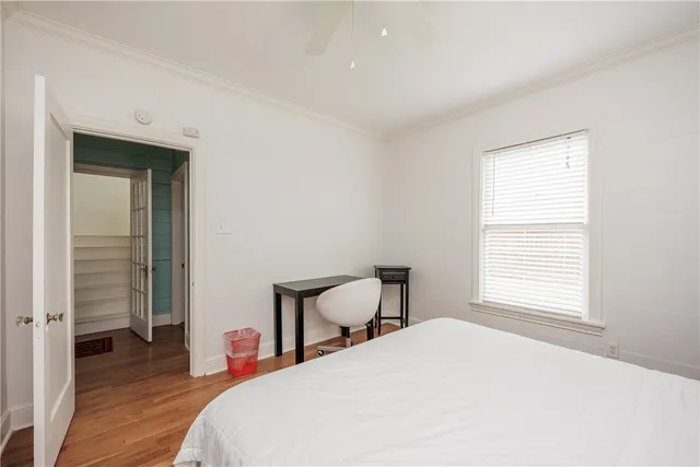 $2,400 | 330 Palmero Street, Corpus Christi, TX 78404