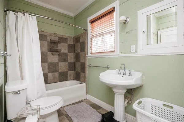 $1,950 | 330 Palmero Street, Corpus Christi, TX 78404
