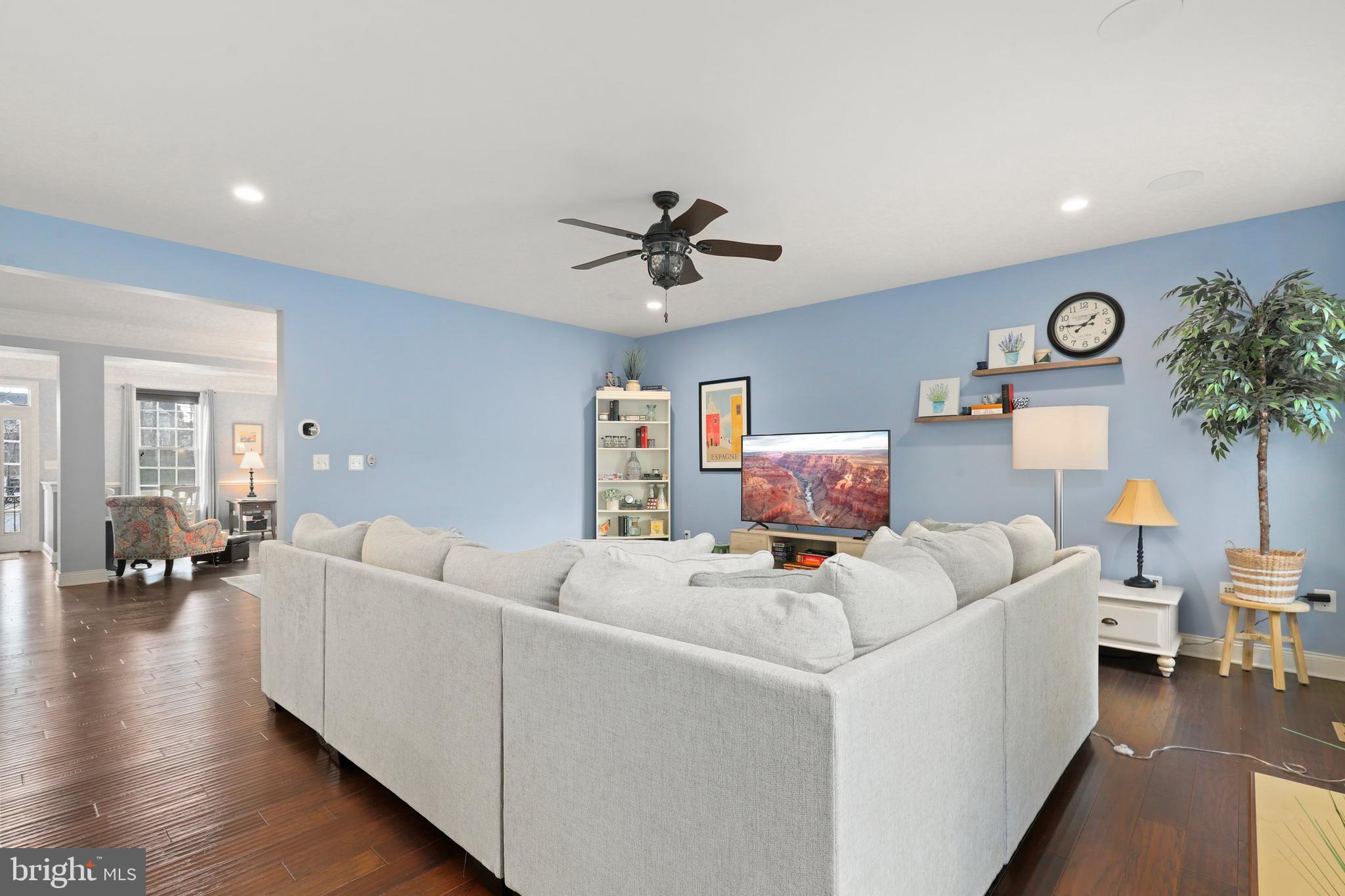 23266 Evergreen Ridge Drive Ashburn, VA 20148 - Photo 16 of 58
