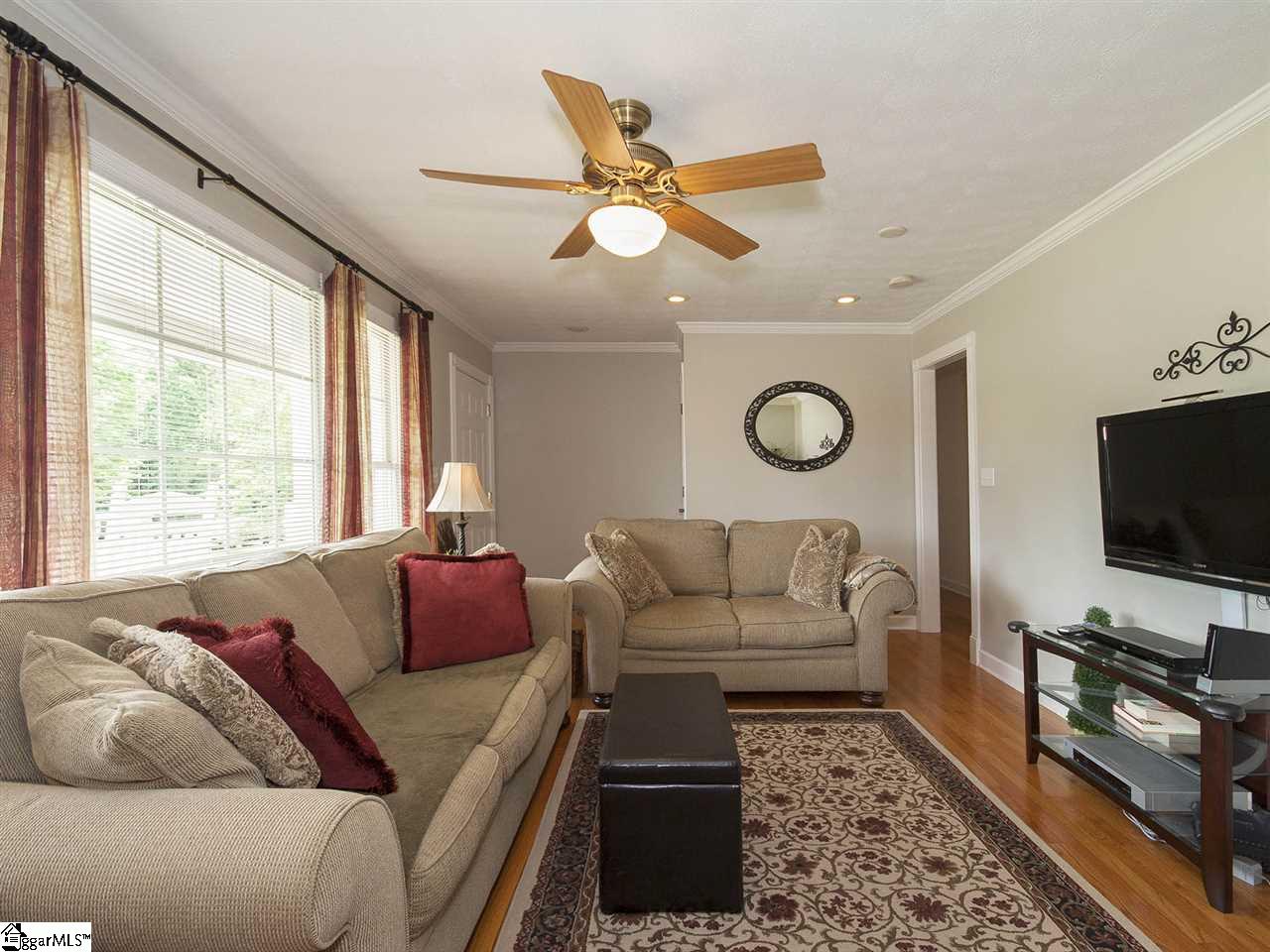 204 Woodhaven Road Easley, SC 29640 - Photo 4 of 36