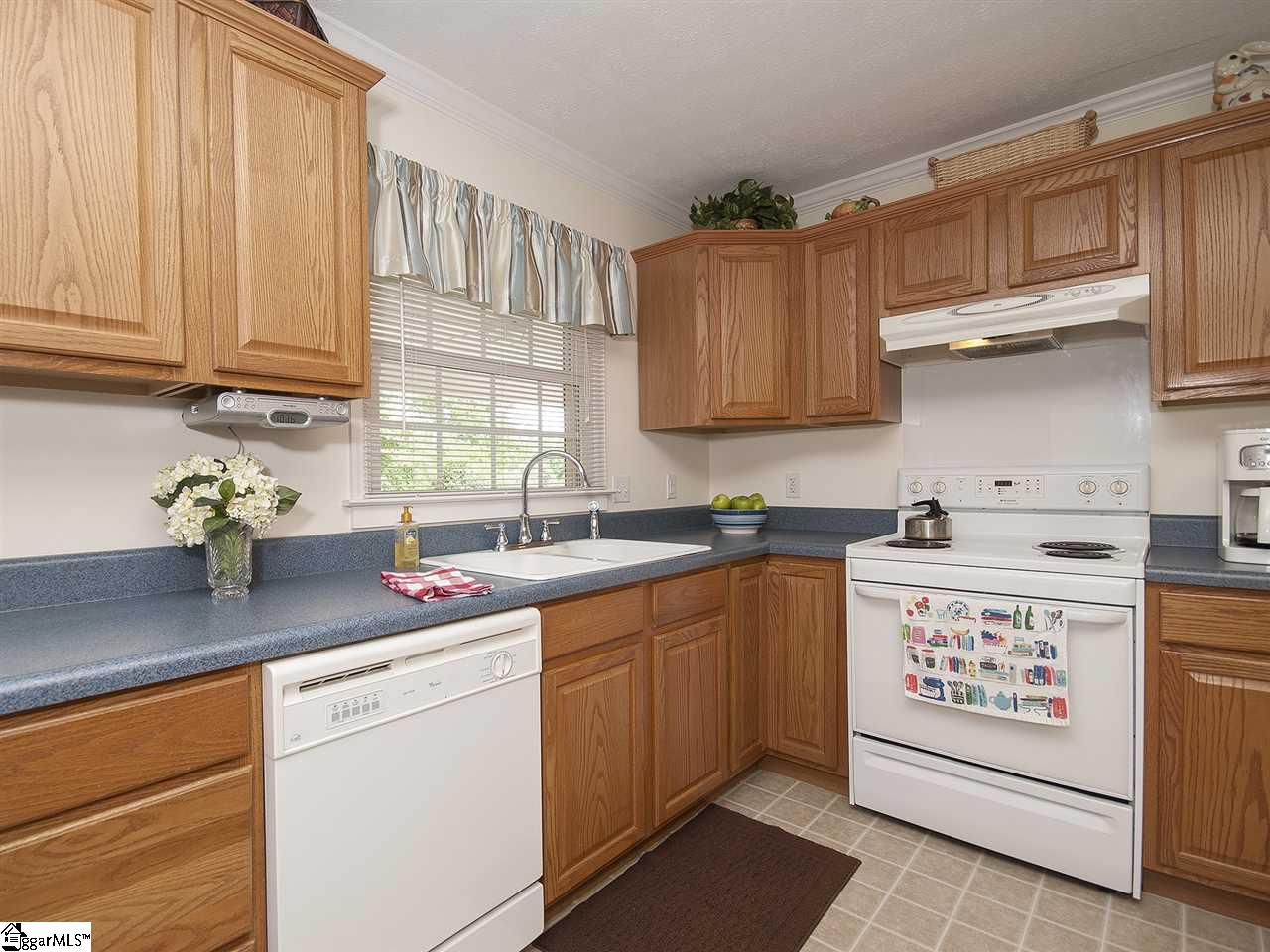 204 Woodhaven Road Easley, SC 29640 - Photo 9 of 36