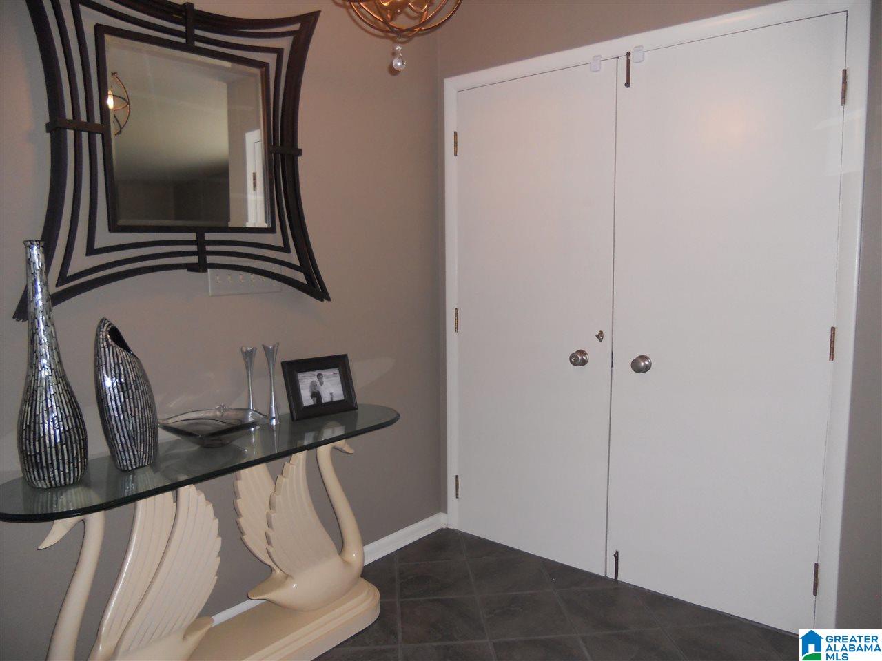 3644 Crestside Road Birmingham, AL 35223 - Photo 14 of 36