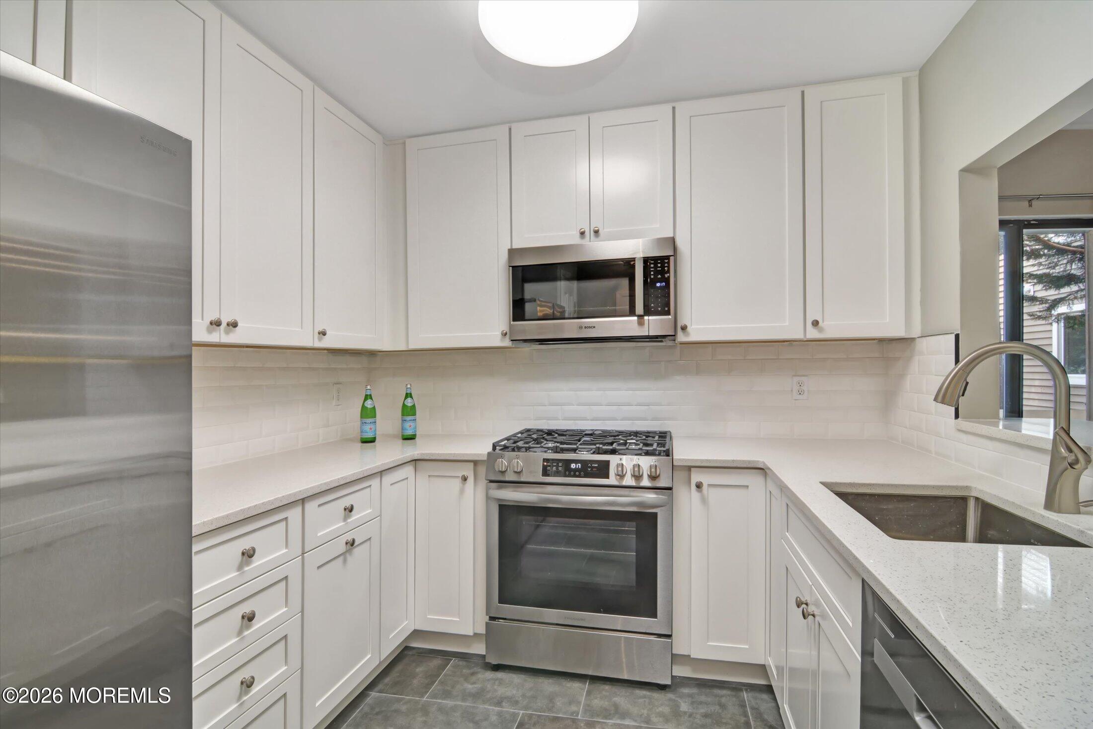 44 Marion Street, Unit 9 Red Bank, NJ 07701 - Photo 13 of 28 13-Kitchen